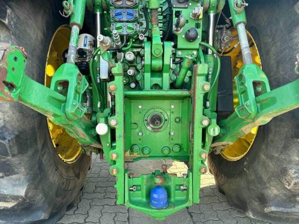  Трактор John Deere 7290R (2016)