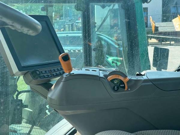  Трактор John Deere 7290R (2016)