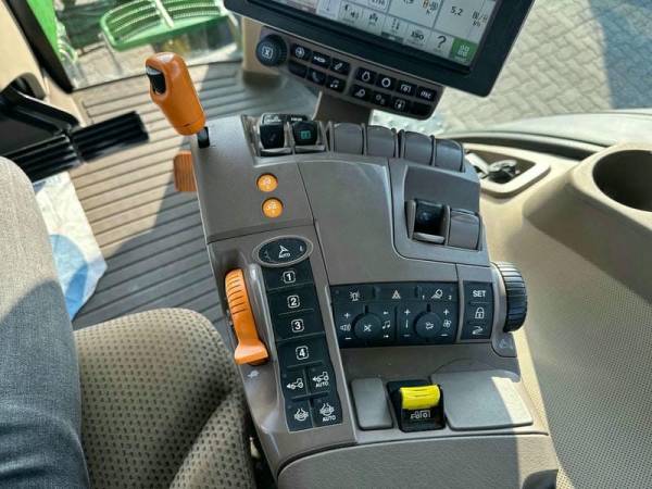  Трактор John Deere 7290R (2016)