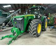 Трактор John Deere 8320R