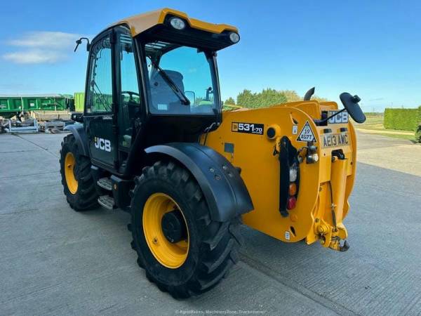 Навантажувач JCB 531-70