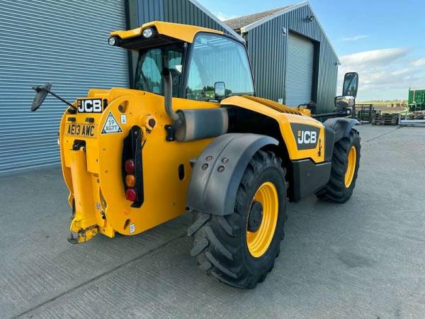 Навантажувач JCB 531-70