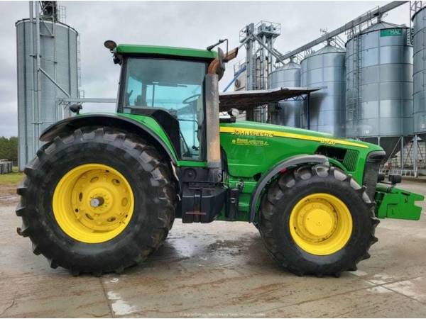 Трактор John Deere 8520 (2003)