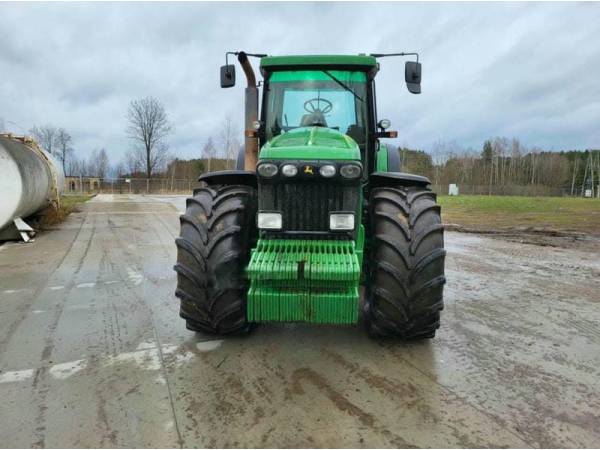 Трактор John Deere 8520 (2003)