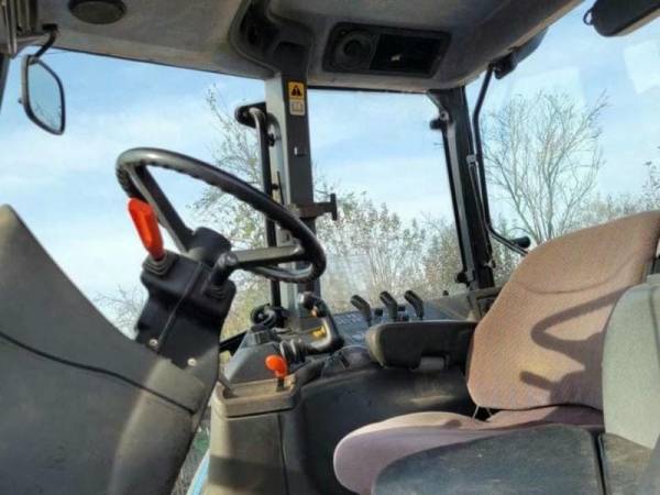 Трактор New Holland TM 135 (2003)