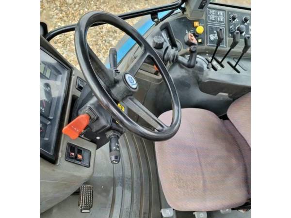 Трактор New Holland TM 135 (2003)