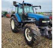 Трактор New Holland TM 135