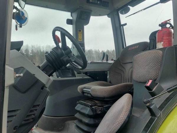 Трактор Claas Axion 840 (2013)