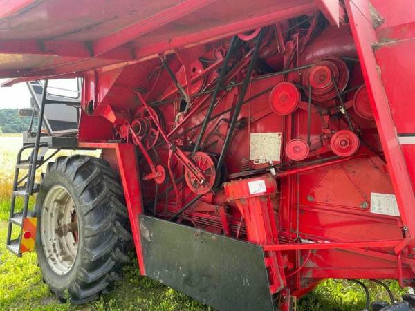Комбайн Massey Ferguson 23 (1997)