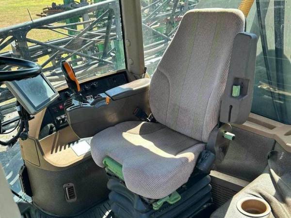 Самоходный опрыскиватель John Deere 4730 (2014)