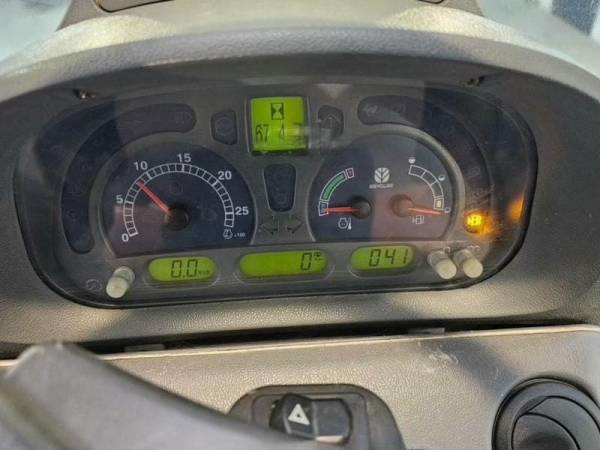Трактор New Holland TS 115 A (2006)