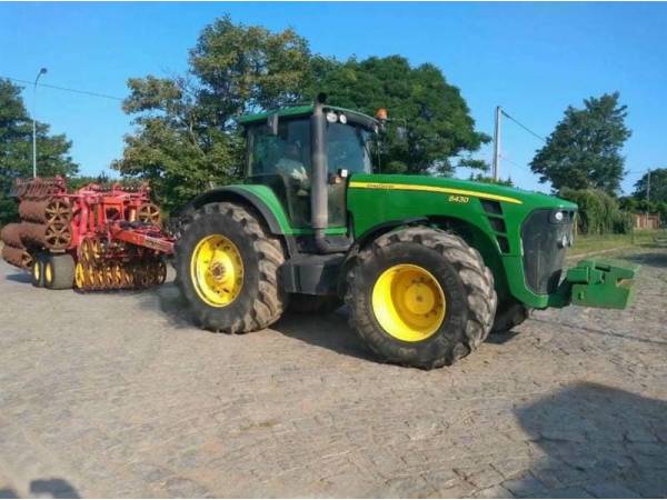 Трактор John Deere 8430 (2009)
