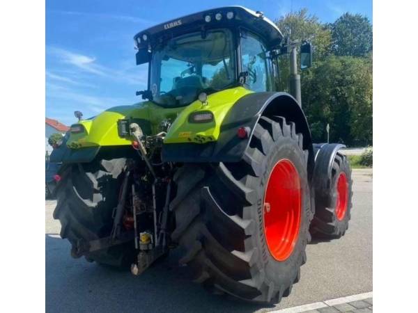 Трактор Claas Axion 930 (2014)