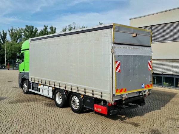 Грузовик штора Mercedes-Benz Actros 2545