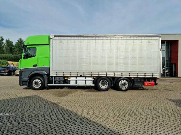 Грузовик штора Mercedes-Benz Actros 2545