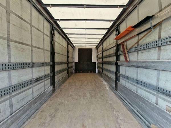 Грузовик штора Mercedes-Benz Actros 2545