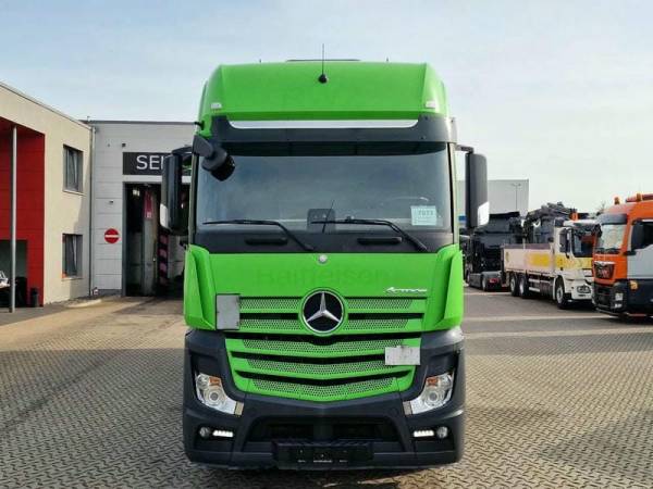 Грузовик штора Mercedes-Benz Actros 2545