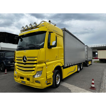 Грузовик штора Mercedes-Benz Actros 2551