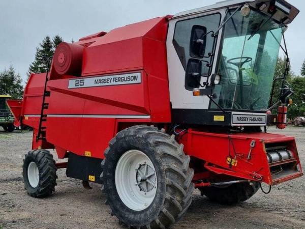 Комбайн Massey Ferguson 25 (1997)