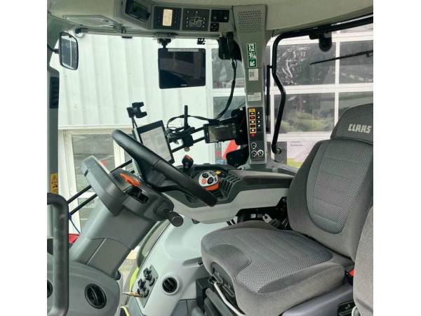Трактор Claas Axion 870 (2022)