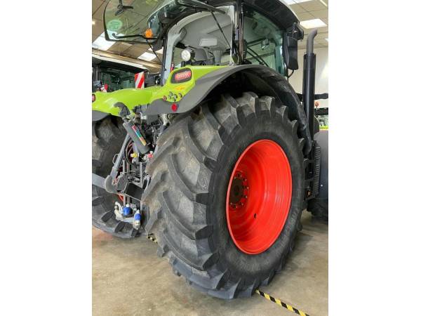 Трактор Claas Axion 870 (2021)