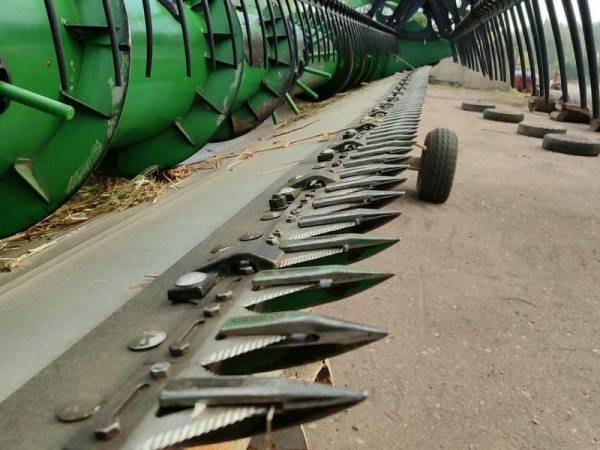 Жатка John Deere 925F (2000)