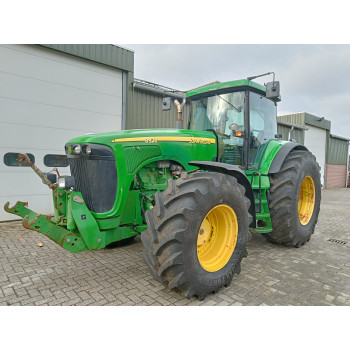 Трактор John Deere 8320 (2003)