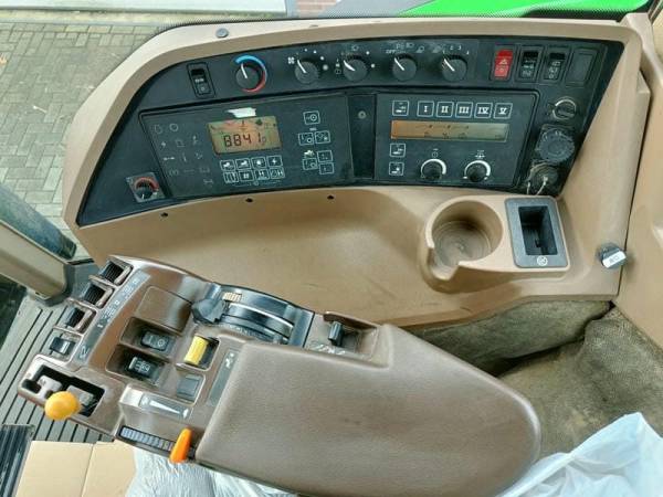 Трактор John Deere 8320 (2003)