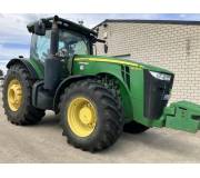 Трактор John Deere 8335R