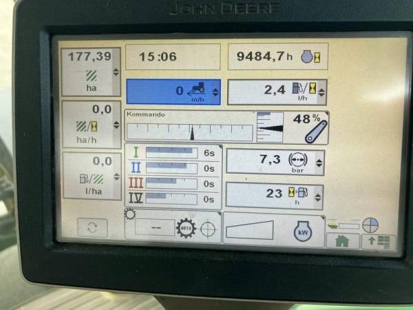 Трактор John Deere 8335R (2012)