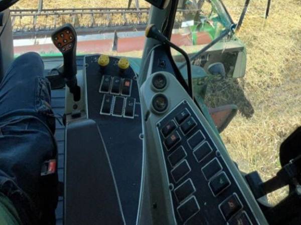 Комбайн John Deere W440 (2017)
