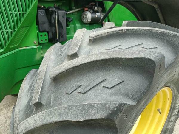 Трактор John Deere 8100 (1996)