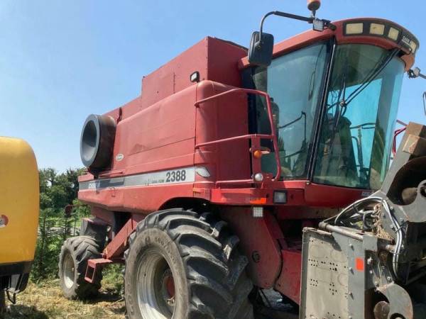 Комбайн Case IH 2388 (2006)