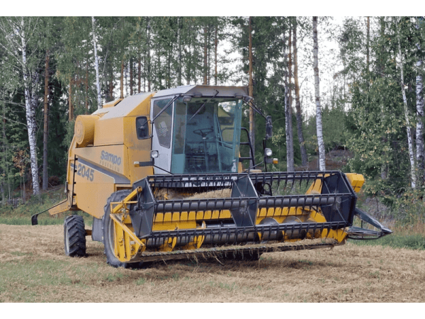 Комбайн Sampo Rosenlew 2045 (2002)