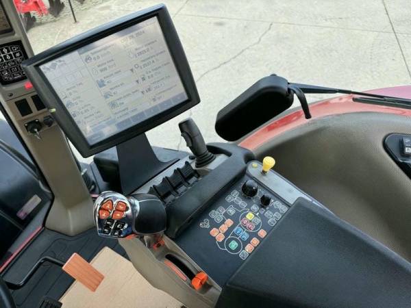 Трактор Case IH Magnum 370 (2014)