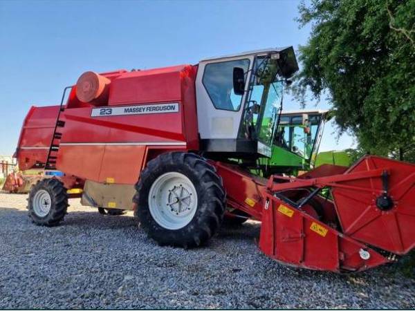 Комбайн Massey Ferguson 23 (1998)