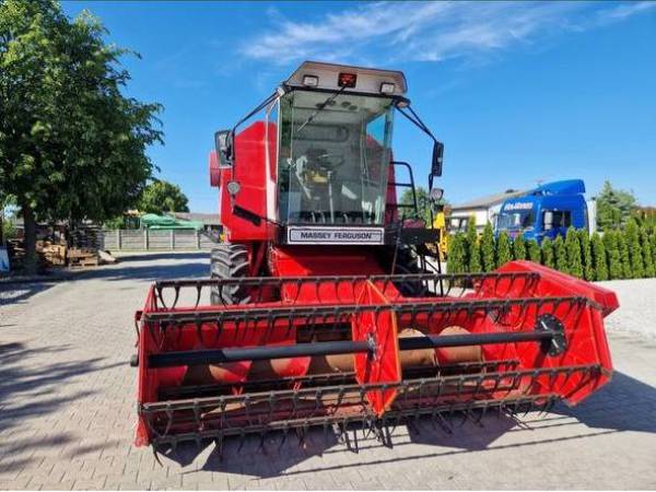 Комбайн Massey Ferguson 23 (1998)