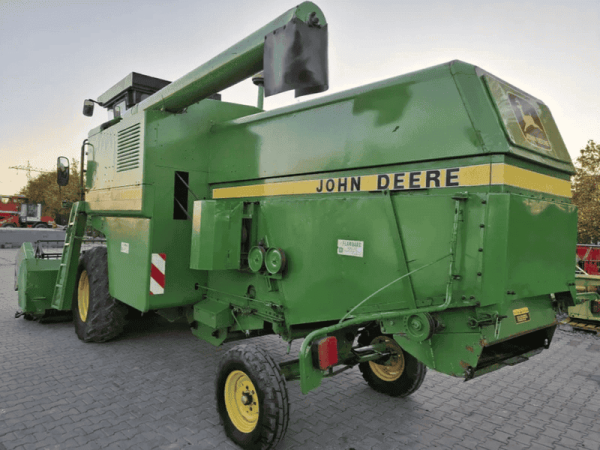 Комбайн John Deere 1052 (1984)