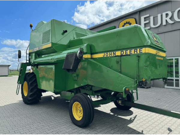 Комбайн John Deere 1075 (1984)