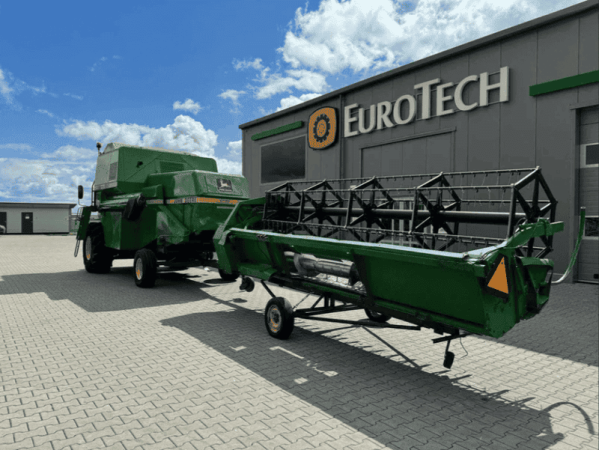 Комбайн John Deere 1075 (1984)