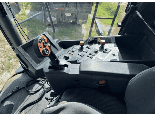 Комбайн CAT Lexion 585R (2008)