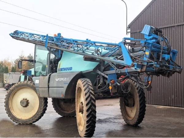 Самохідний обприскувач Berthoud Raptor 5200 (2009)