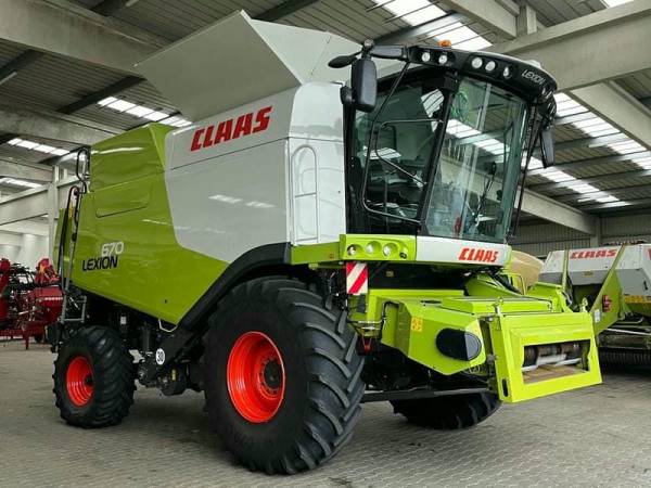 Комбайн Claas Lexion 670 (2015)