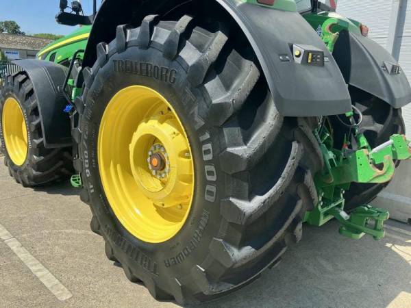 Трактор John Deere 8R 410 (2022)
