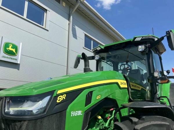 Трактор John Deere 8R 410 (2022)
