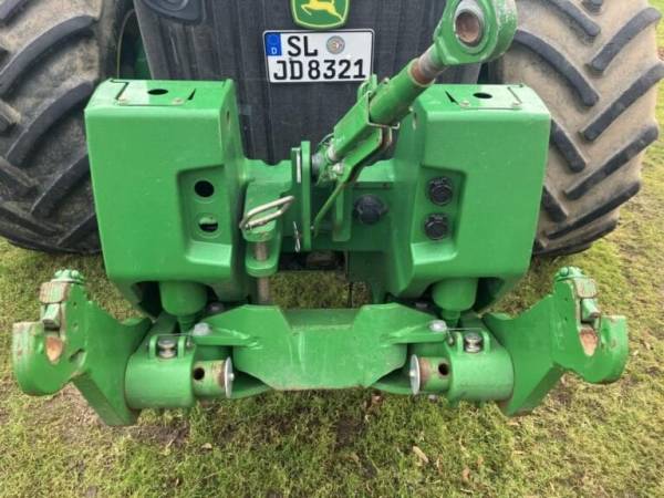 Трактор John Deere 8320R (2014)