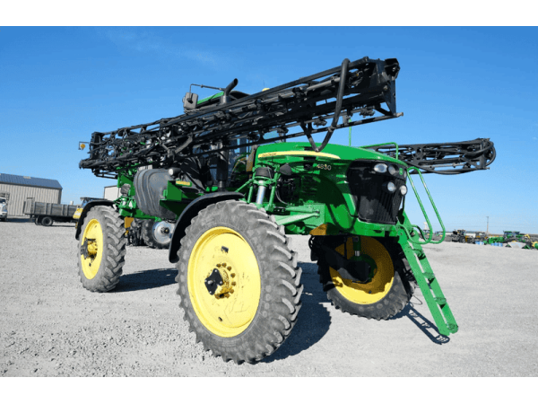 Опрыскиватель John Deere 4830 (2011)
