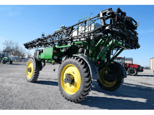Опрыскиватель John Deere 4830 (2011)