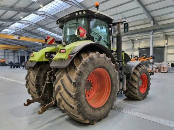 Трактор Claas Axion 920 (2014)