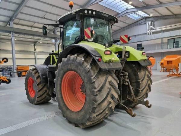 Трактор Claas Axion 920 (2014)